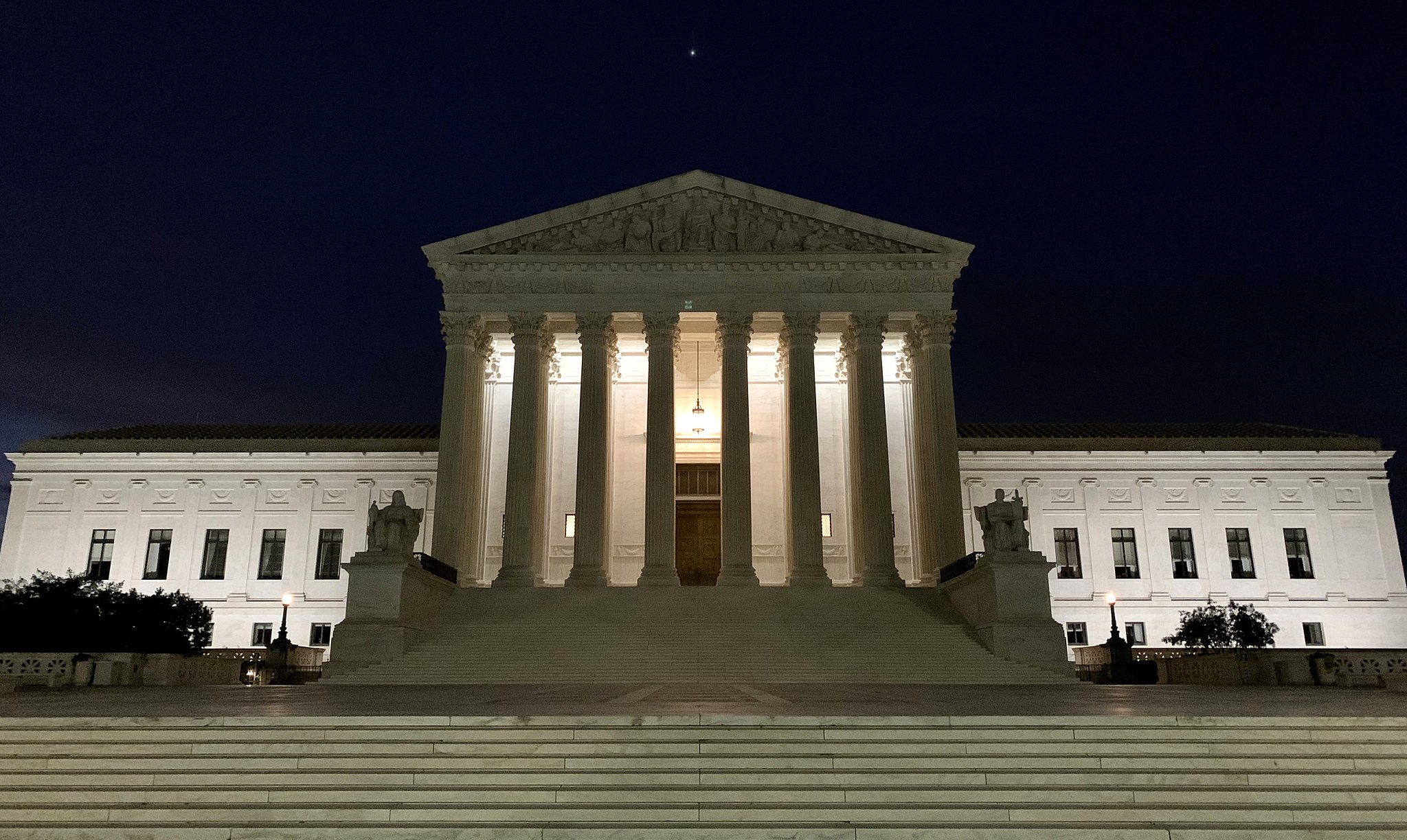 Democrats Want Term Limits On Supreme Court Justices Do You Agree 